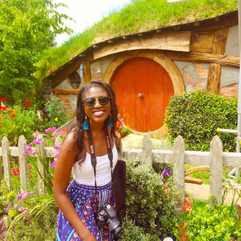 Meet your Posher, Shaneisa